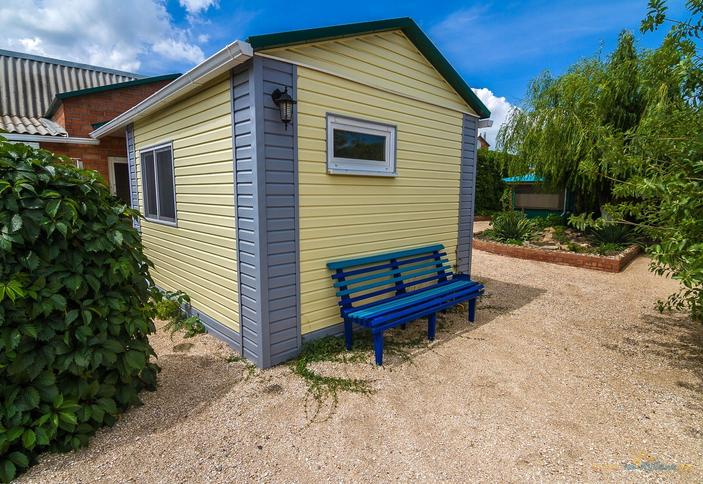 Частная мини-база отдыха Солнечная, ст. Должанская