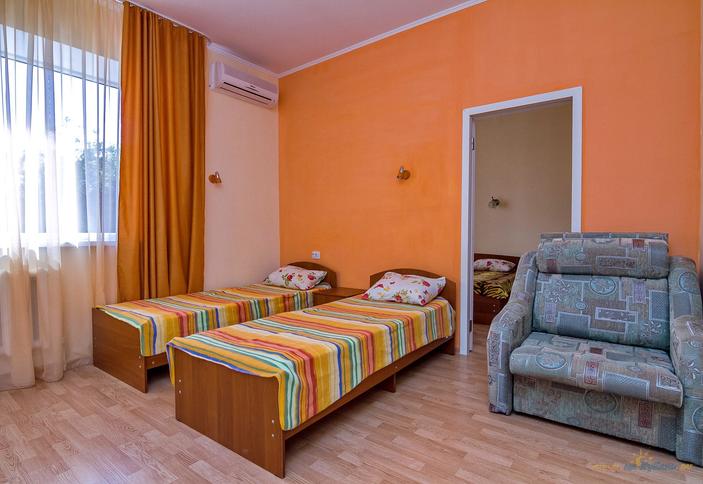 Гостевой дом На Коллективной, Ейский район, ст. Должанская