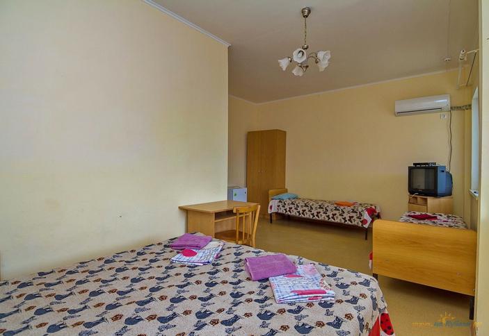 Четырехместный стандарт. База отдыха Радужная, Ейский район, ст-ца Должанская