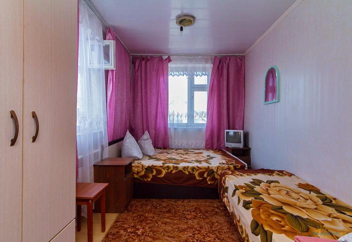 Номер экономкласса, гостевой дом Вика, г. Ейск