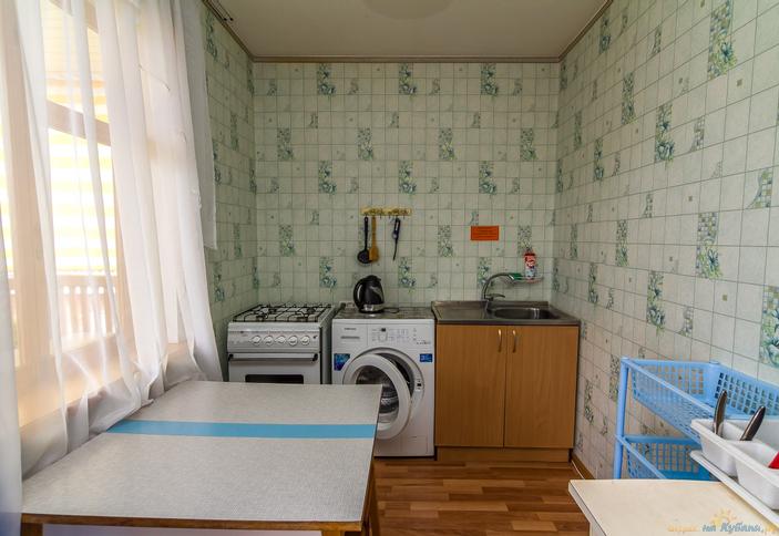 Четырехместный стандарт мини-гостиницы Теремок, г. Ейск