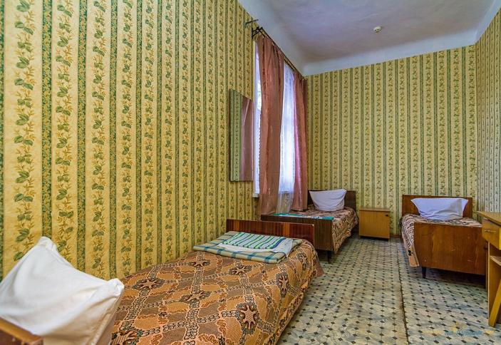 Трехместный номер, 4 категория. База отдыха Прибой, г. Ейск