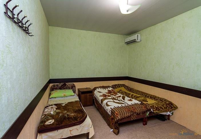 Трехместный номер. Коттеджный комплекс 