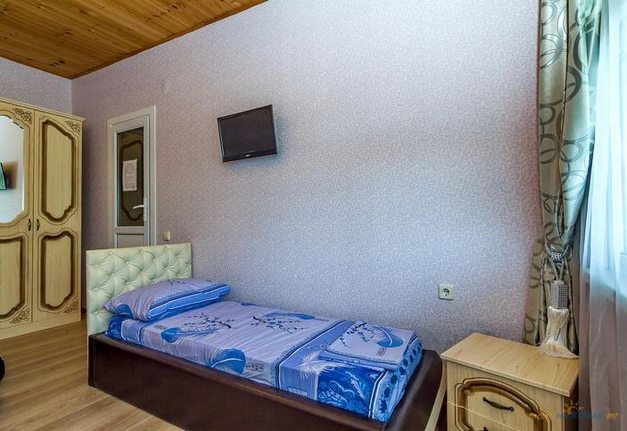 Четырехместный стандарт. Гостиница Дубок, Туапсинский район, п. Лермонтово