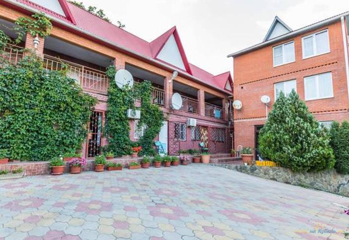 Гостевой дом Айхал, п. Новомихайловский