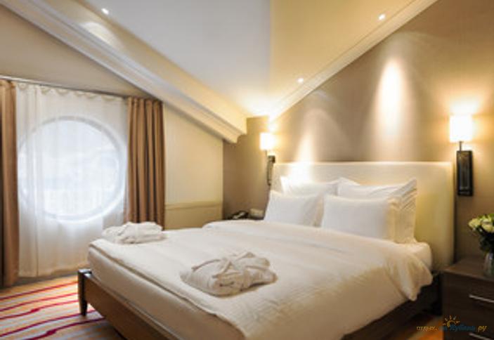 Представительский. Отель Courtyard Marriott Sochi (Кортъярд Марриот Сочи). Сочи, Красная Поляна