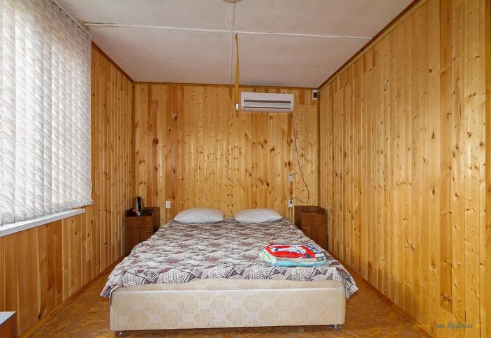 Четырехместный домик с удобствами в корпусе Бриз. Отель Бриз, Темрюкский район, п. Сенной