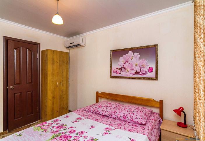 Полулюкс двухкомнатный (розовый), 2 этаж. Гостевой дом 