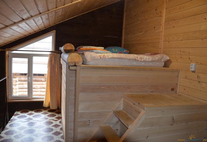 Двухэтажный домик