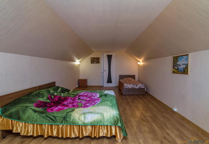 Мансарда. Мини-гостиница Жемчужина, Ейский р-н, ст. Должанская