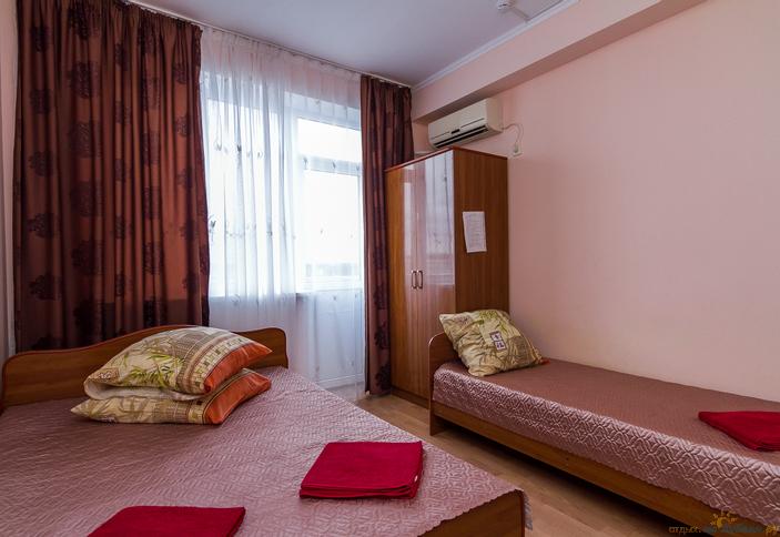 Четырехместный. Гостевой дом Золотой Ямал, г. Анапа, п. Витязево