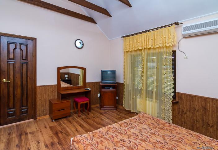 Четырехместный номер. Гостевой дом Мистраль, г. Геленджик