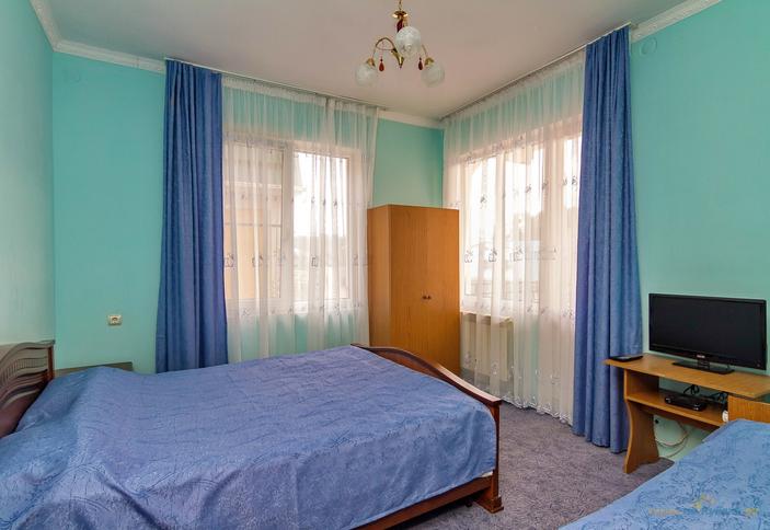 Стандарт трехместный. Гостевой дом Амелия, п. Вардане