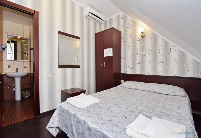 Мансарда. Бюджетный двухместный без балкона, 6 этаж