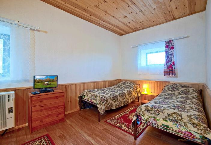 Гостевая комната на трех человек. Крестьянско-фермерское хозяйство Усадьба Колхидские Ворота, Апшеронский район, Камышанова поляна