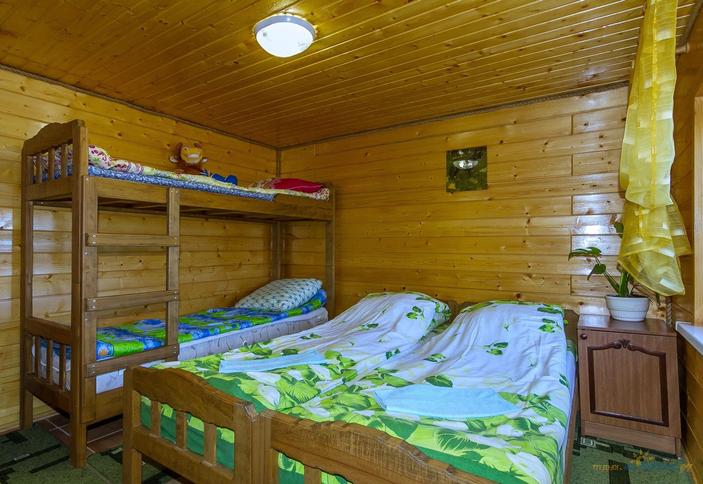 Гостевой дом У горного озера, п. Каменномостский