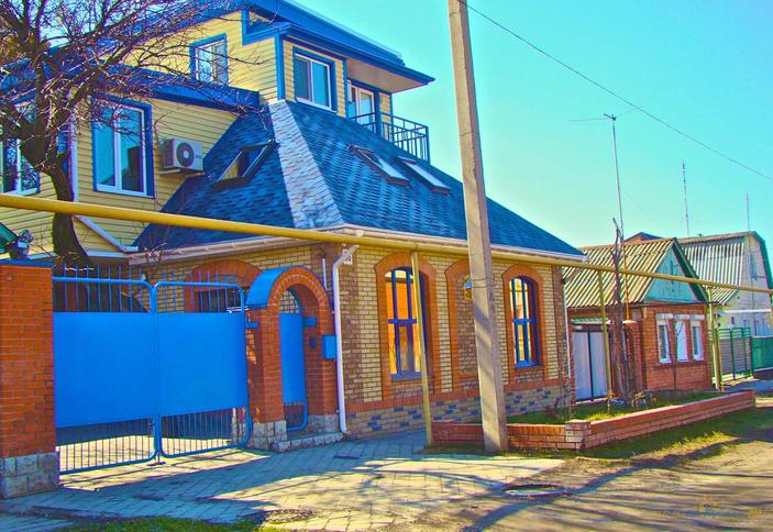 Бердянская 56