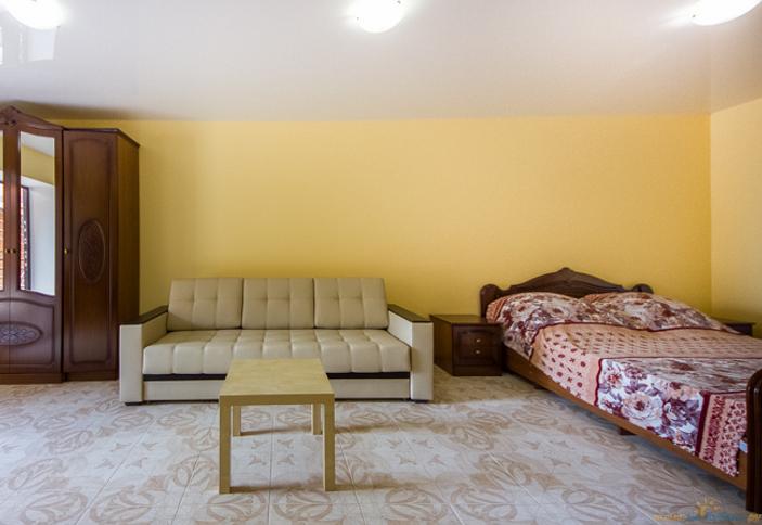 Люкс №2. Гостевой дом На Рабочей 2а, г. Ейск