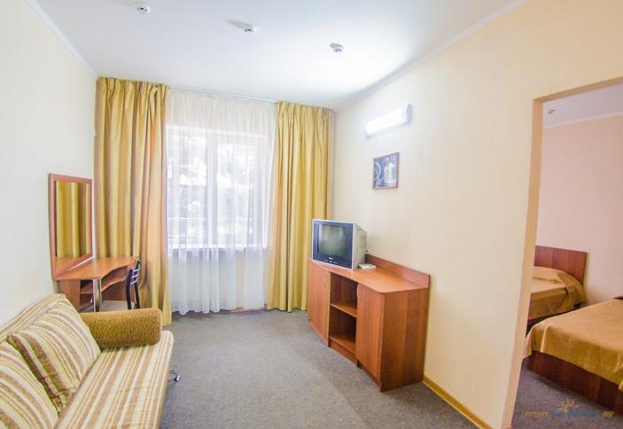 Двухместный двухкомнатный (односпальные кровати)