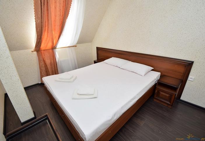 Семейный. Гостевой дом Petra, Темрюкский район, ст-ца Голубицкая