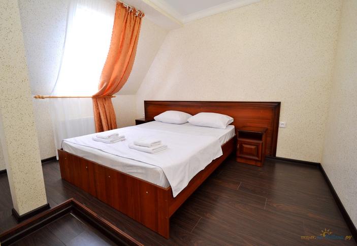 Двухместный стандарт. Гостевой дом Petra, Темрюкский район, ст-ца. Голубицкая