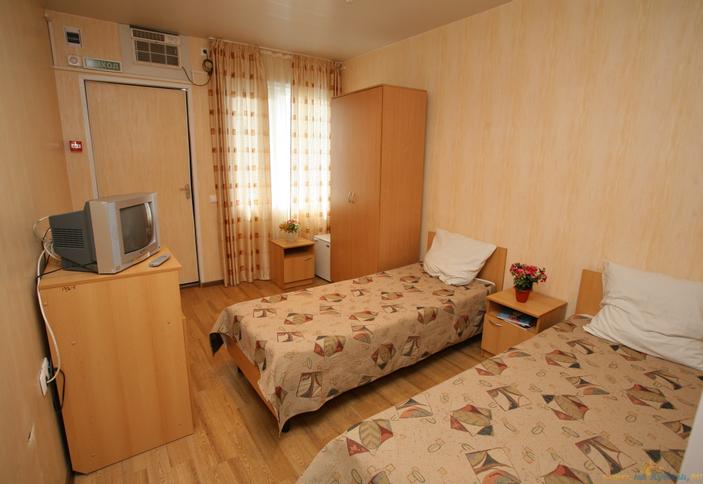 Трехместный третьей категории, коттедж