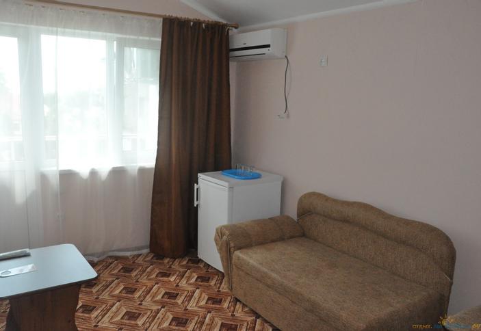 Трехместный двухкомнатный