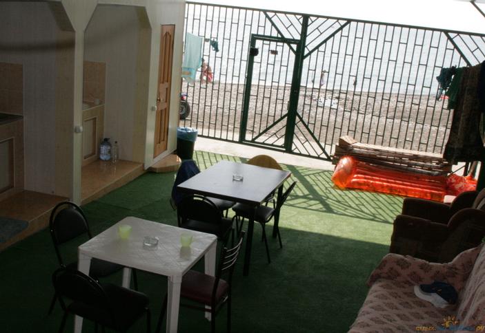 Коттедж на берегу