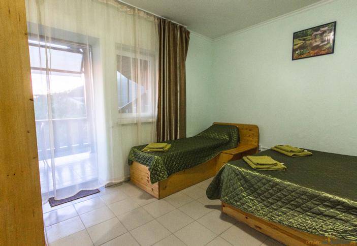 Трехместный стандарт с удобствами и видом на море