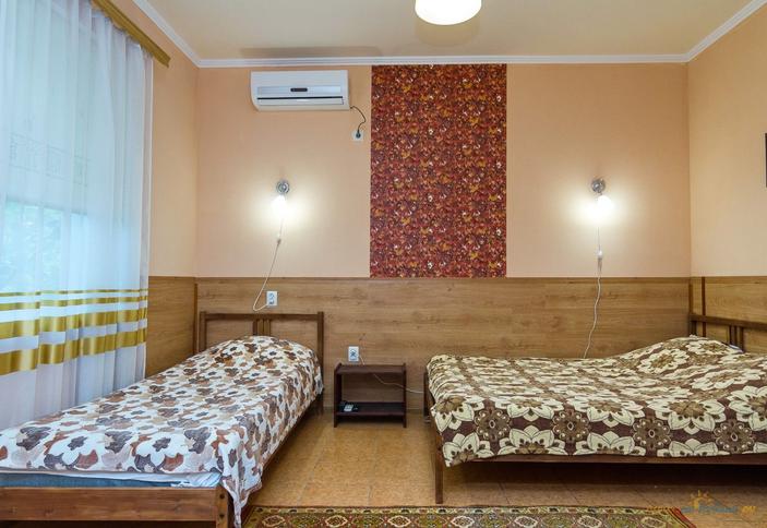 Четырехместный стандарт. Гостевой дом Green House, Туапсе, Пляхо