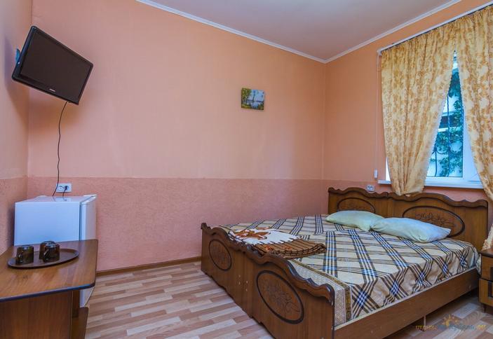 Стандарт трехместный (1 этаж). Отель Аркадия, Туапсинский район, п. Джубга