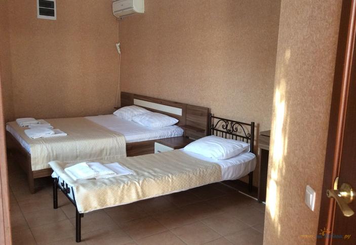 Полулюкс трехместный 