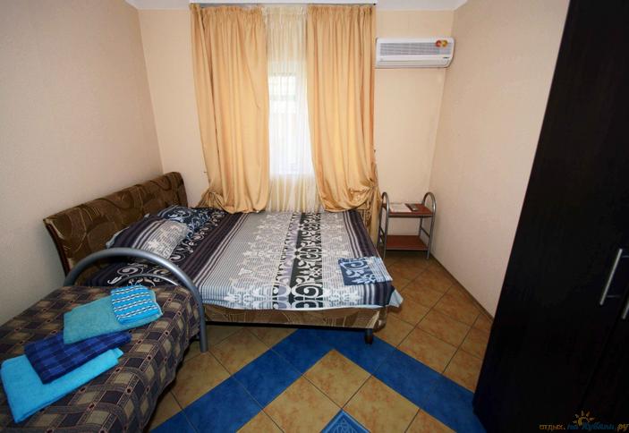 Эконом трехместный