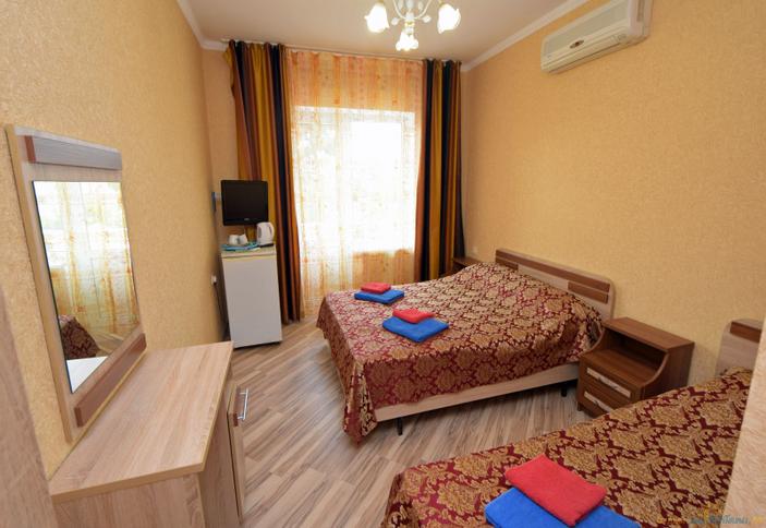 Полулюкс трехместный (2-4 этаж)