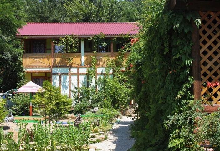 Частная гостиница «Камелия», Туапсинский р-н, с. Лермонтово