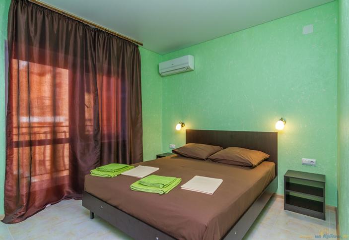 Улучшенный двухместный. Гостевой дом Легенда, г. Геленджик, с. Дивноморское