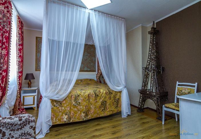 Двухместный люкс с видом на море. Частная гостиница Изумрудная, Геленджик