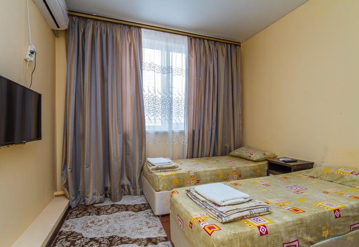 Стандарт двухместный без балкона. Гостиница Дельфин, Анапа, Витязево