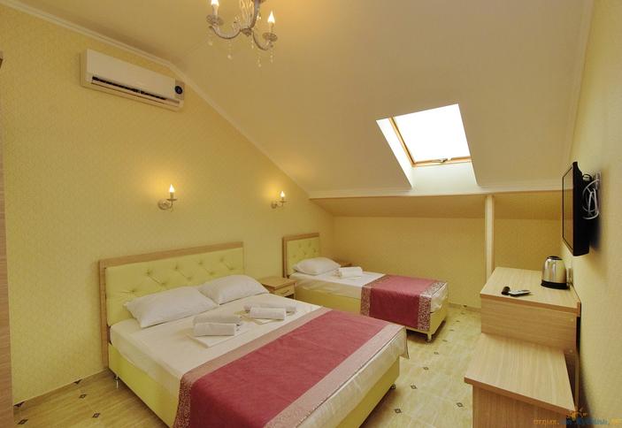 Мансарда трехместная