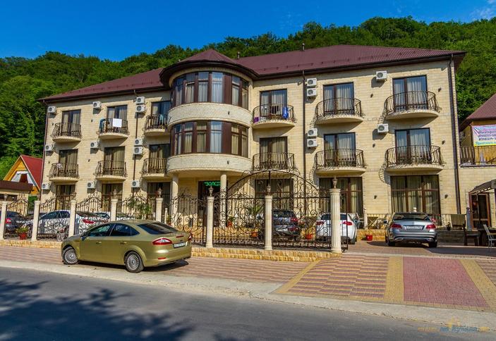 Гостиница Золотая корона, Туапсинский р-н, п. Пляхо