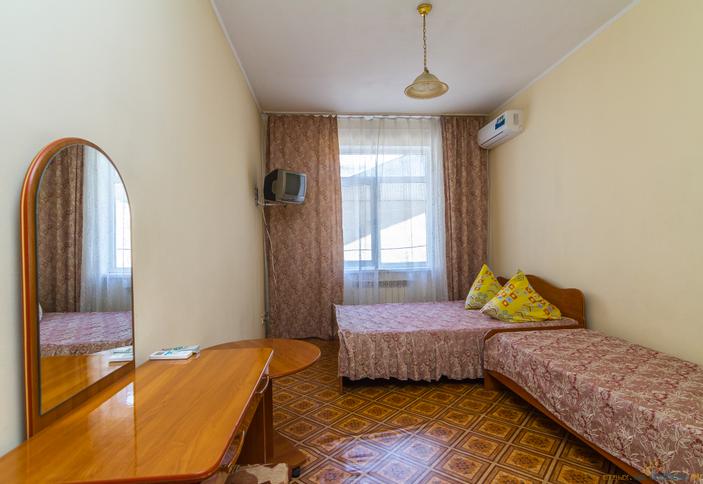 Семейный. Гостевой дом Лето, Сочи, Адлер