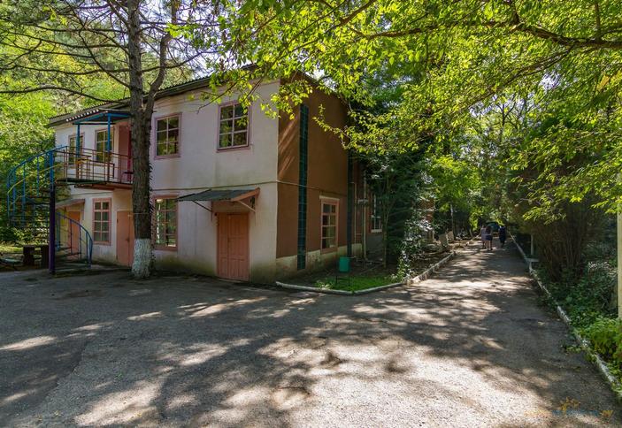 База отдыха Нефтяник, п. Архипо-Осиповка