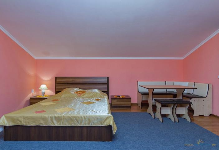 Трехместный оранжевый. Гостевой дом В гостях у Анжелы, Геленджик, Архипо-Осиповка