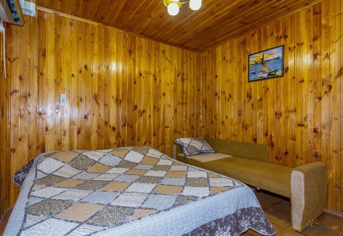 Стандарт трехместный. Гостевой дом Аруна, Геленджик, Архипо-Осиповка