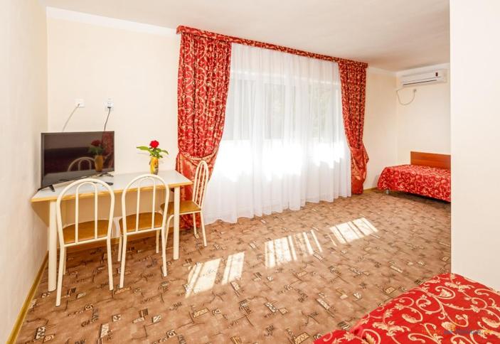 Трехместный с кондиционером (Корпус № 1, 2, 3)