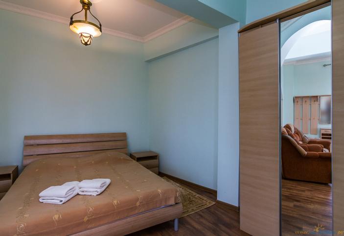 Однокомнатный первой категории. Отель У Бочарова ручья, Сочи