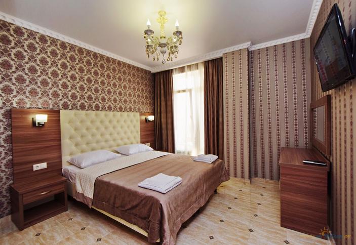 Люкс трехкомнатный с балконом