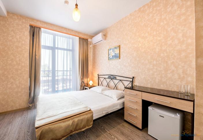 Трехместный с видом на море