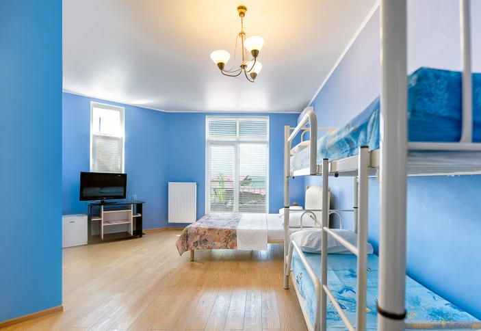 Семейный четырехместный