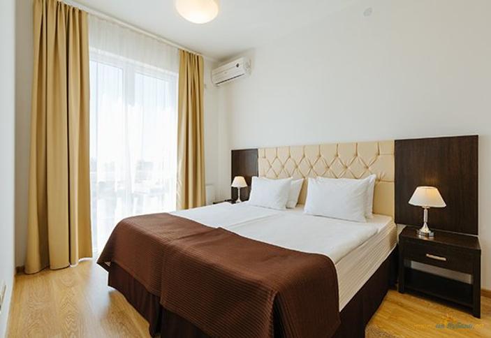 Апартаменты с кухней четырехместные трехкомнатные, апарт-отель 